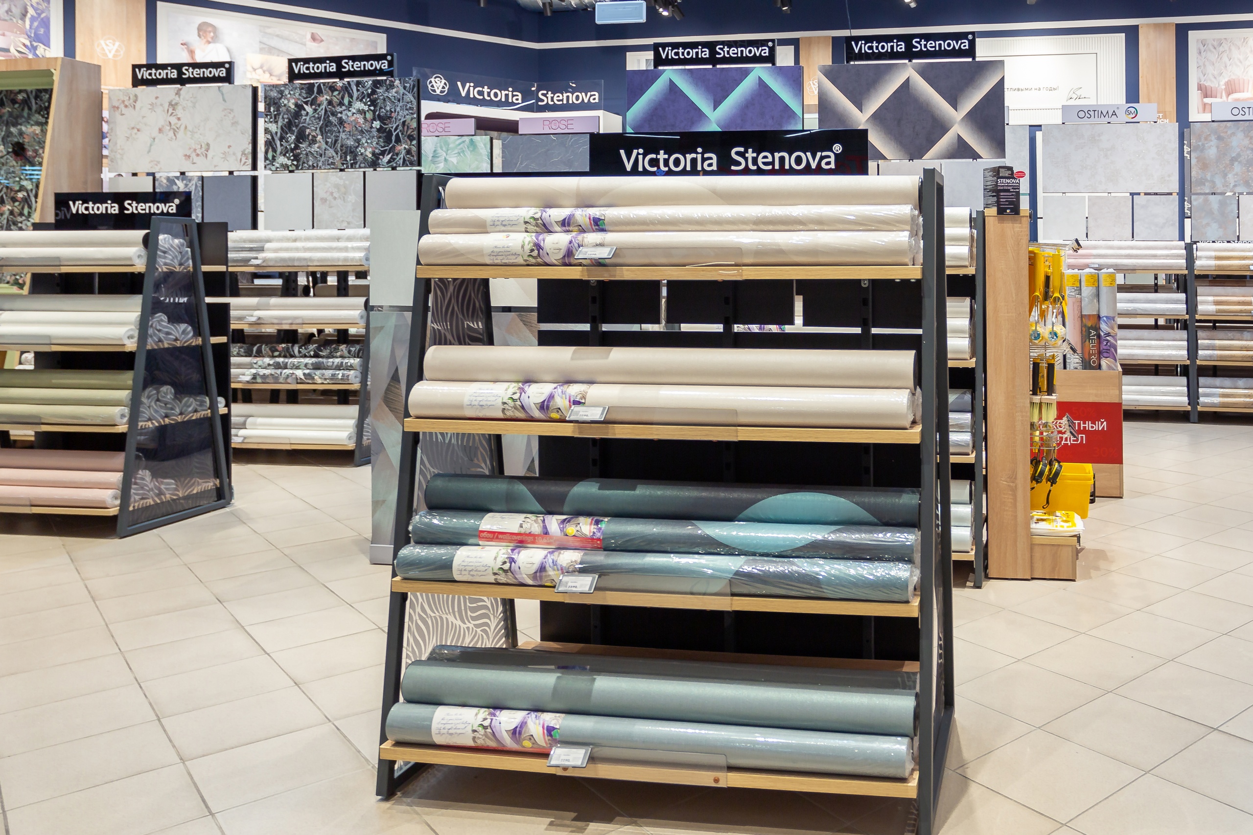 Отдел обоев Victoria Stenova в магазине Victoria Stenova «Алтуфьево»